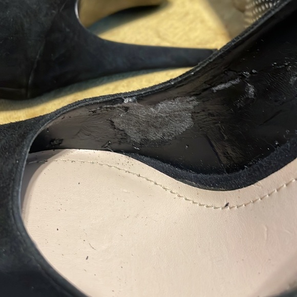 BCBG Generation size 10 stacked suede shoe - Picture 5 of 5